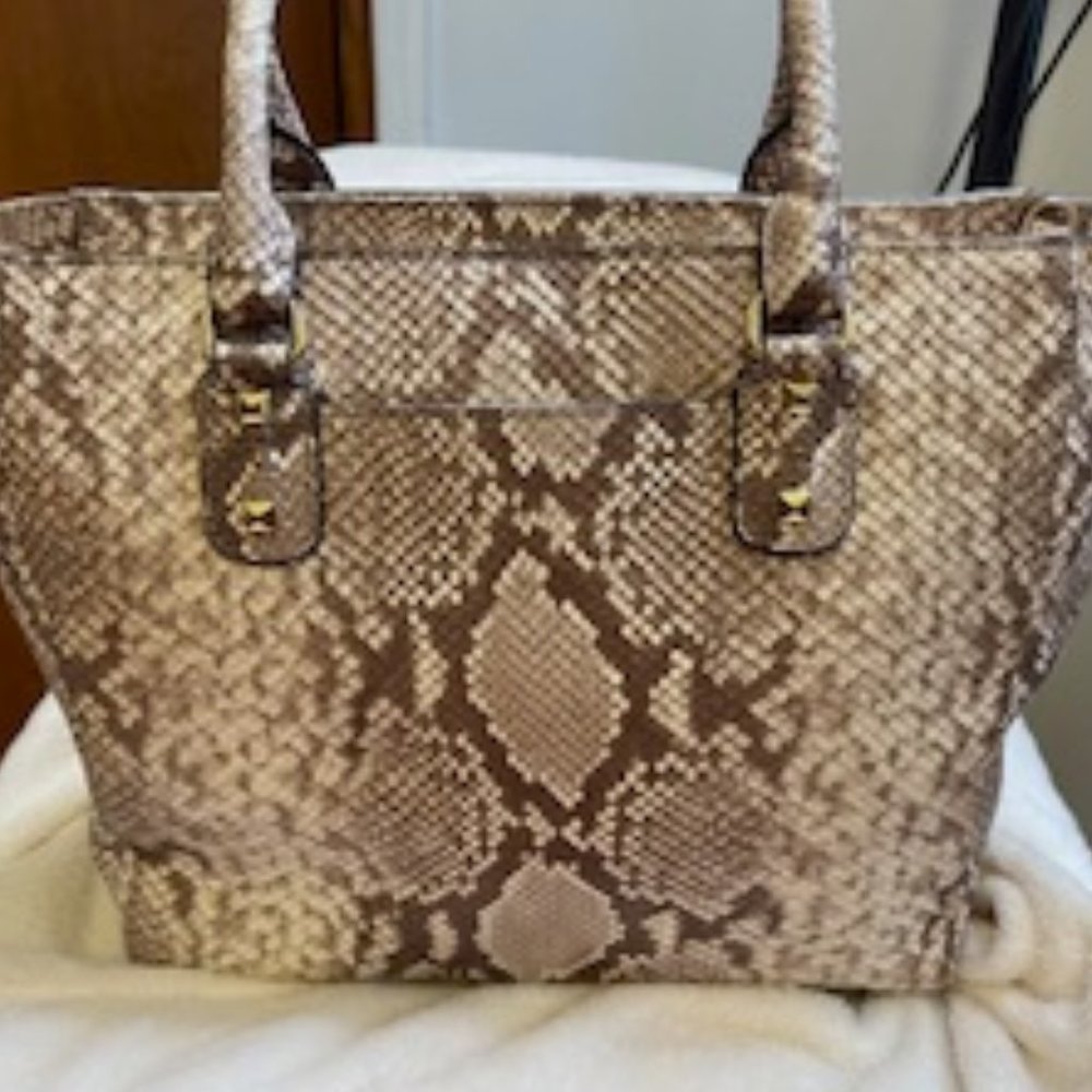 SOLD…MICHAEL KORS EUC SNAKESKIN LEATHER TOTE - Picture 2 of 10